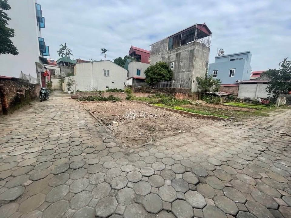 Nhà Đặng Xá, Gia Lâm 50m² giá 3.45 tỷ - Gần chợ và trường học!