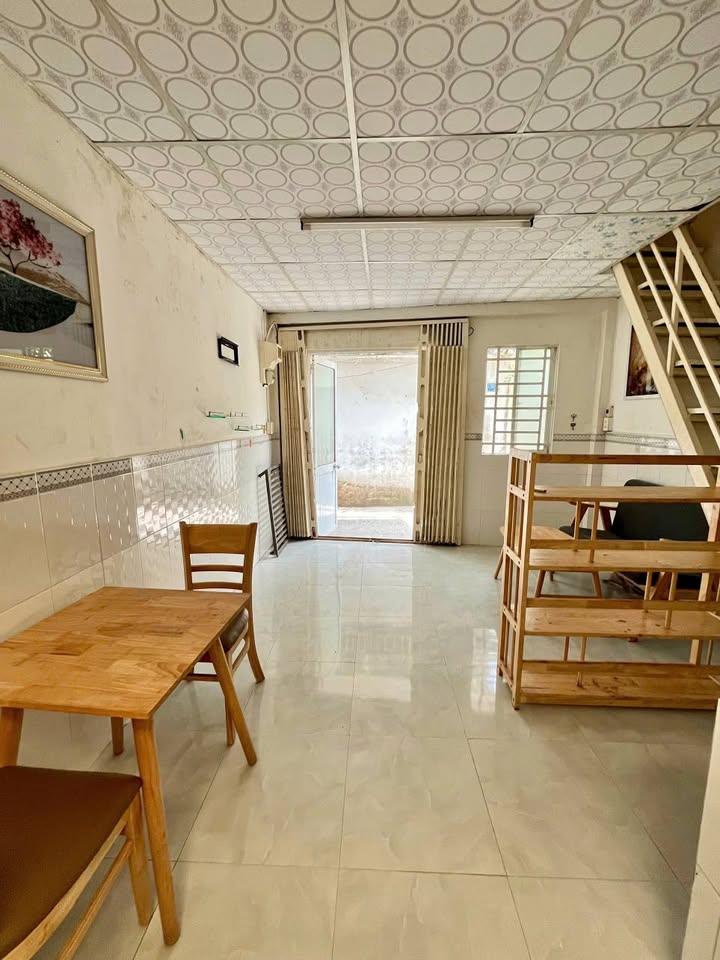 Nhà 1 Lầu Hẻm Đường Nguyễn Thị Minh Khai, Ninh Kiều 16m² - Giá 1.49 Tỷ - Sổ Hồng Chính Chủ!