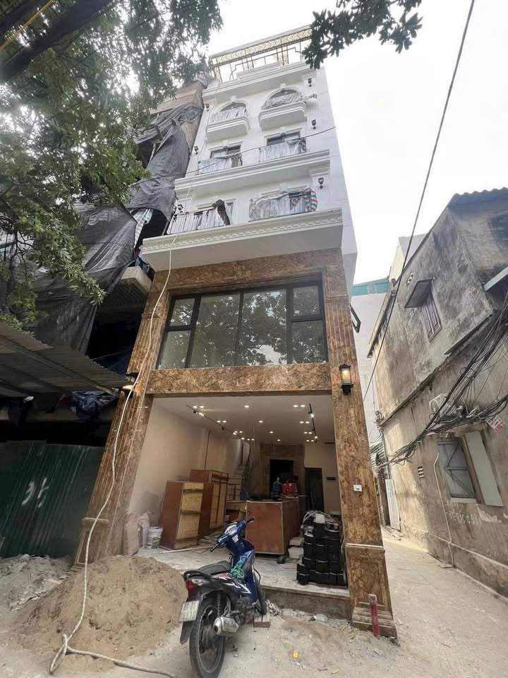 Nhà mới 7 tầng Cổ Nhuế 50m² giá thỏa thuận - Lô góc, thang máy tiện nghi!