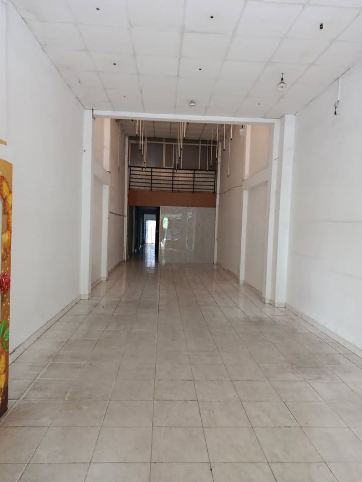 Cho thuê nhà mặt tiền Hương Lộ 3, Bình Hưng Hòa, 160m² - Giá chỉ 14 triệu/tháng!