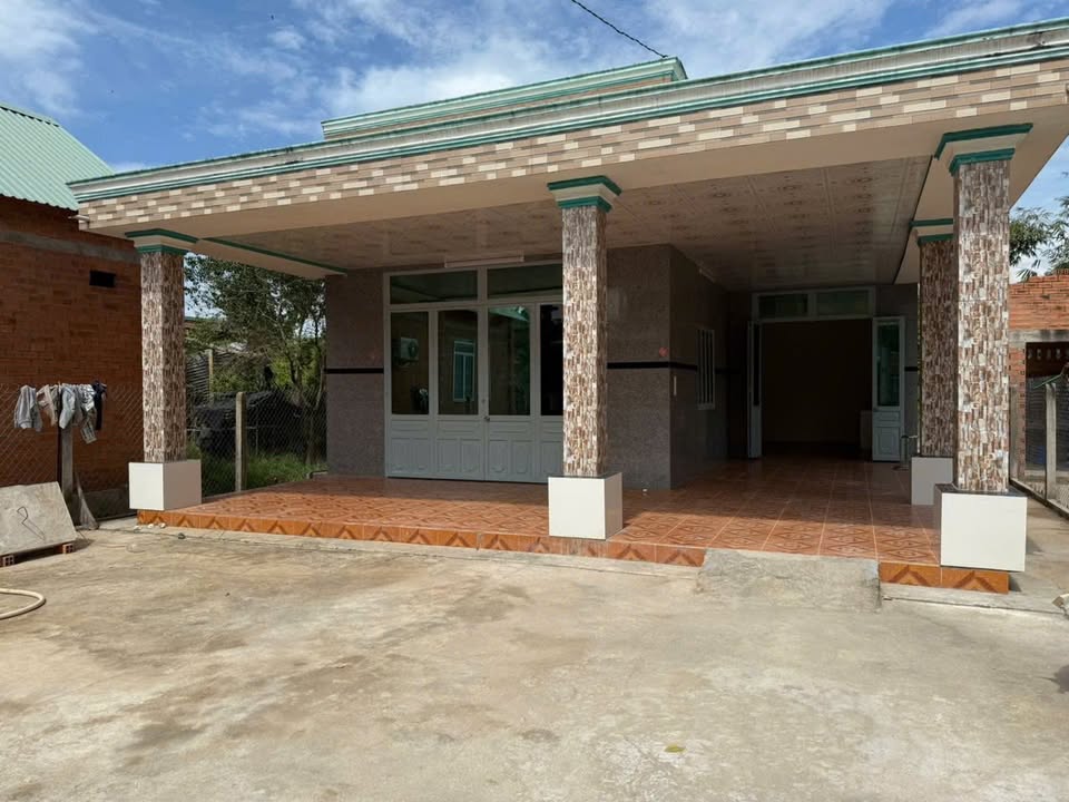 Nhà nguyên căn cho thuê tại ấp Lộc An, Trảng Bàng, Tây Ninh - Thoáng mát, sạch sẽ, giá thỏa thuận!