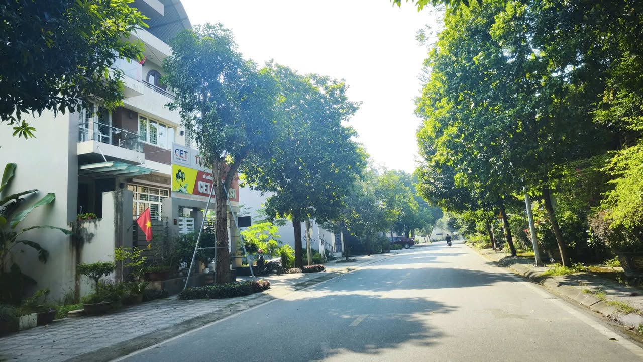 Đất nền Dữu Lâu, Việt Trì 76,5m² giá 4 tỷ - Vị trí thuận lợi gần trường học và bệnh viện!