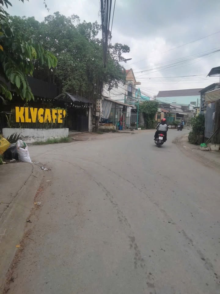 Nhà chính chủ Long Thượng, Cần Giuộc, 182m² giá 2.4 tỷ - Đường xe hơi, gần chợ!