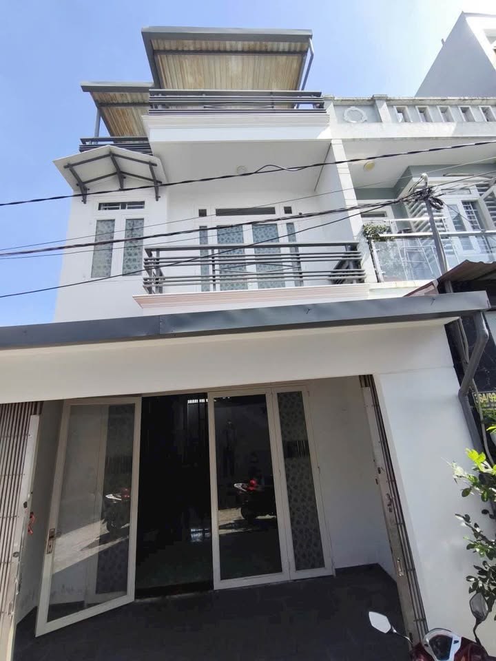 Nhà 3 tầng Tô Ký, Quận 12 - 70m² giá chỉ 4.66 tỷ - Đầu tư sinh lời!