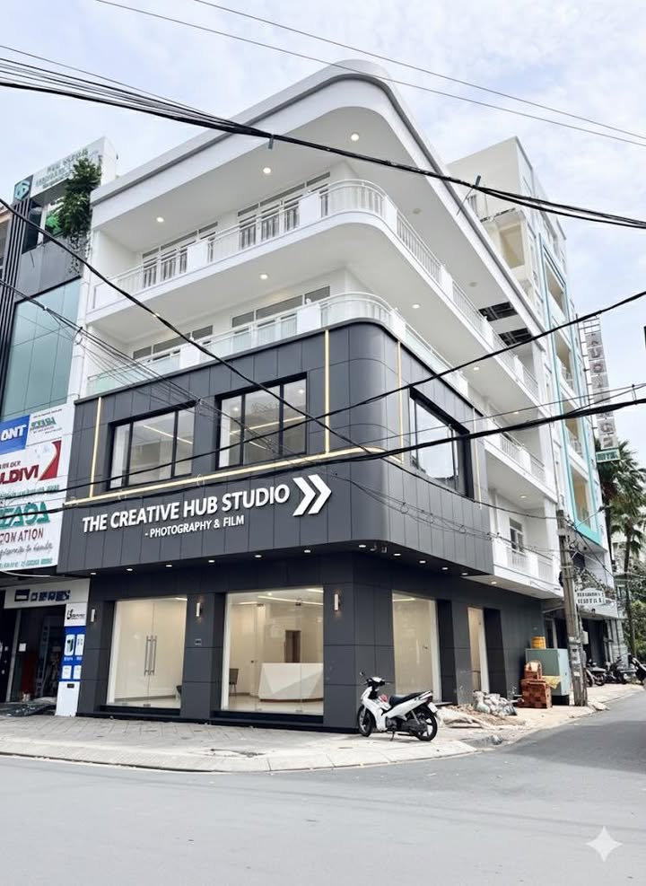 Cho thuê nhà căn góc 3 tầng đường Phan Đình Phùng 120m² - Vị trí đắc địa bên Bến Ninh Kiều!