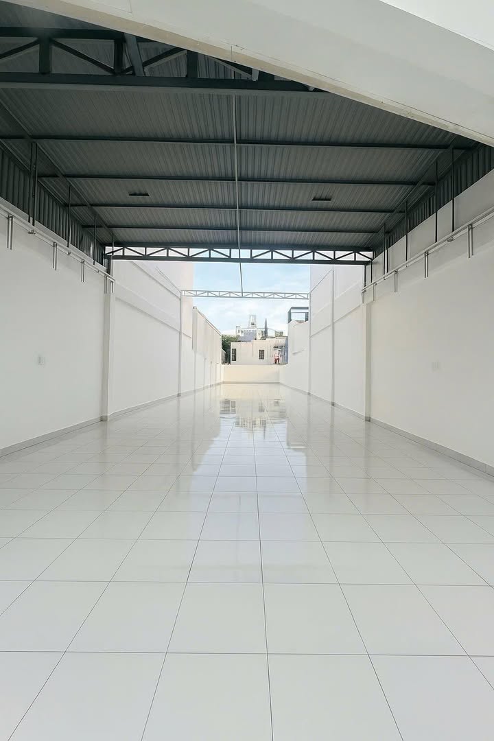 Nhà mặt tiền cho thuê tại Mậu Thân, Ninh Kiều, Cần Thơ - Diện tích 336m², giá 100 triệu/tháng!