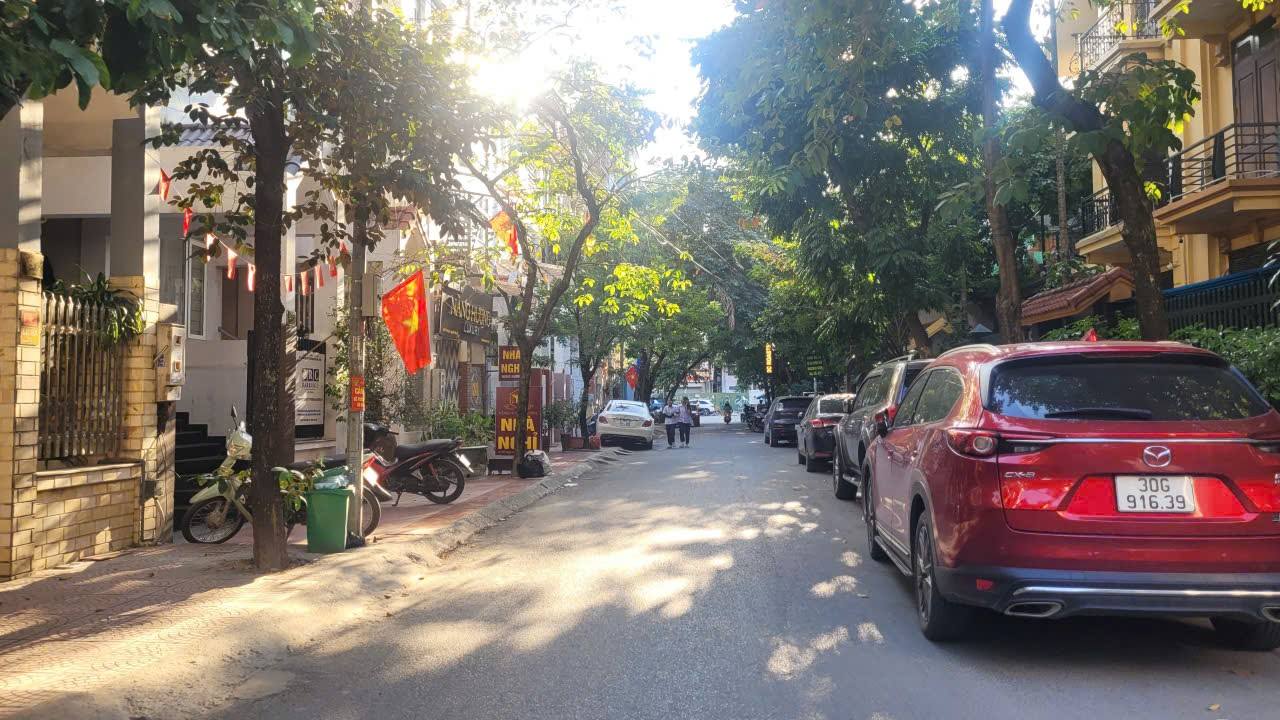 Nhà vườn phố Nguyễn Văn Lộc 90m² - Sổ đỏ chính chủ, giá thỏa thuận!