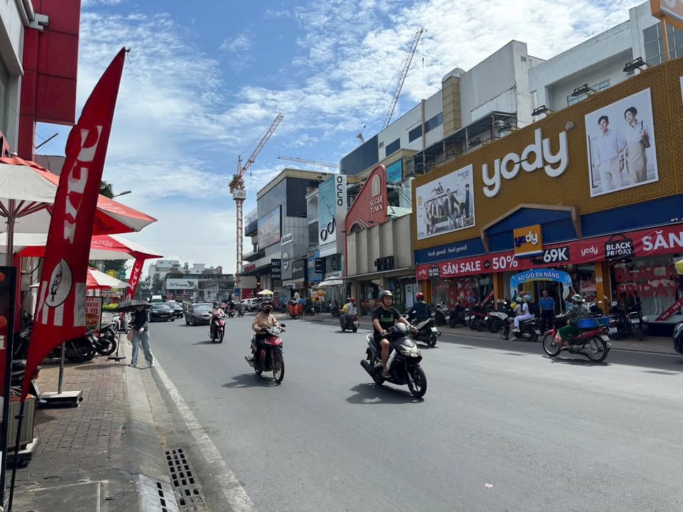 Nhà 2 tầng Đường số 10, Linh Chiểu Thủ Đức 126m² giá 10.7 tỷ - Cơ hội đầu tư tuyệt vời!