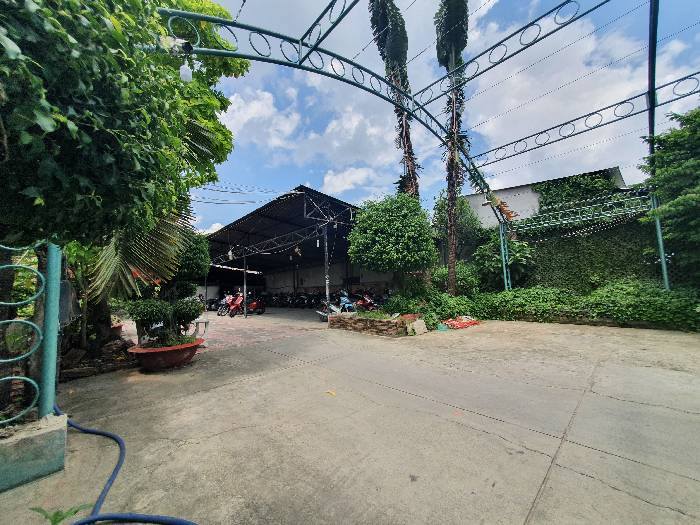 Đất mặt tiền Tô Ngọc Vân, Tam Phú, Thủ Đức 14.000m² giá 240 tỷ - Cơ hội đầu tư hiếm có!