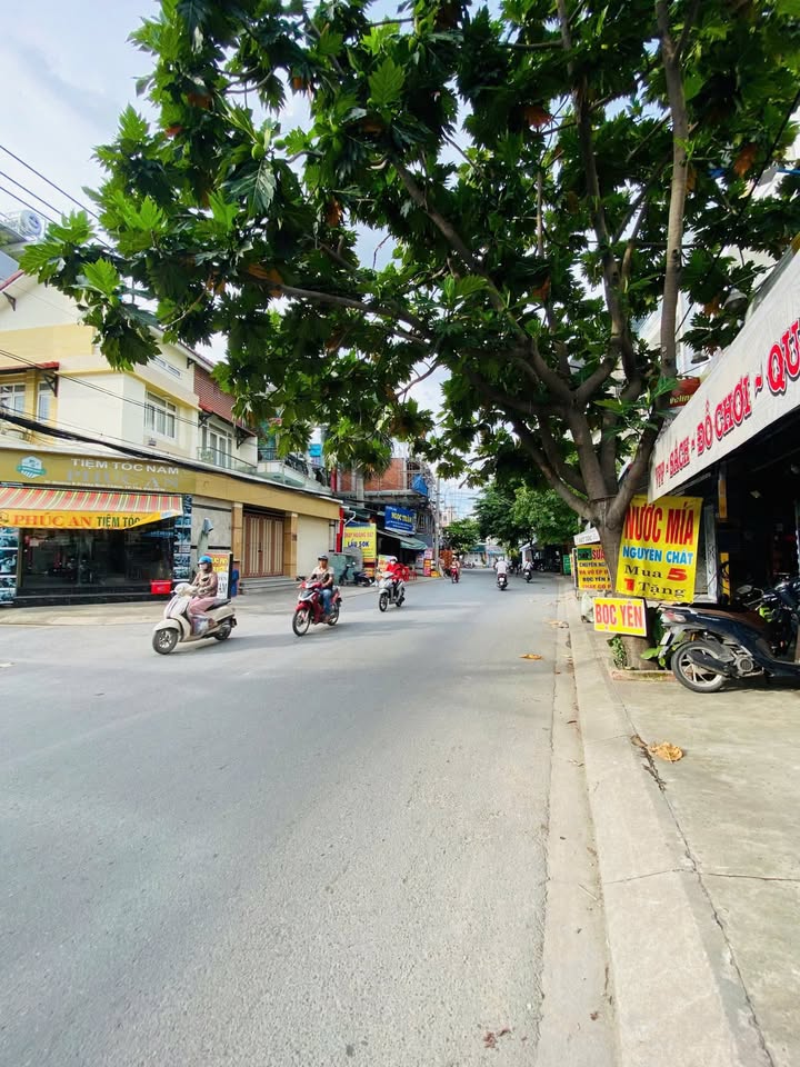 Bán nhà lô góc mặt tiền Đường B, Hiệp Bình Chánh - 208m² giá 23 tỷ - Đầu tư sinh lời ổn định!