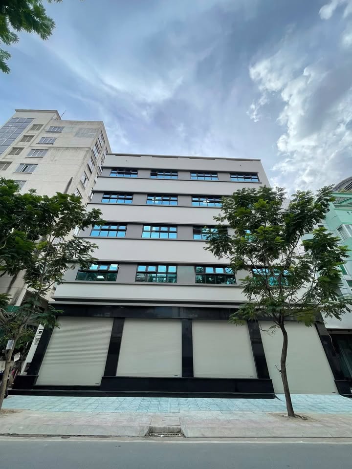 Cho thuê tòa nhà Cư Xá Đồng Tiến quận 10 - Diện tích 170m² giá 140 triệu/tháng