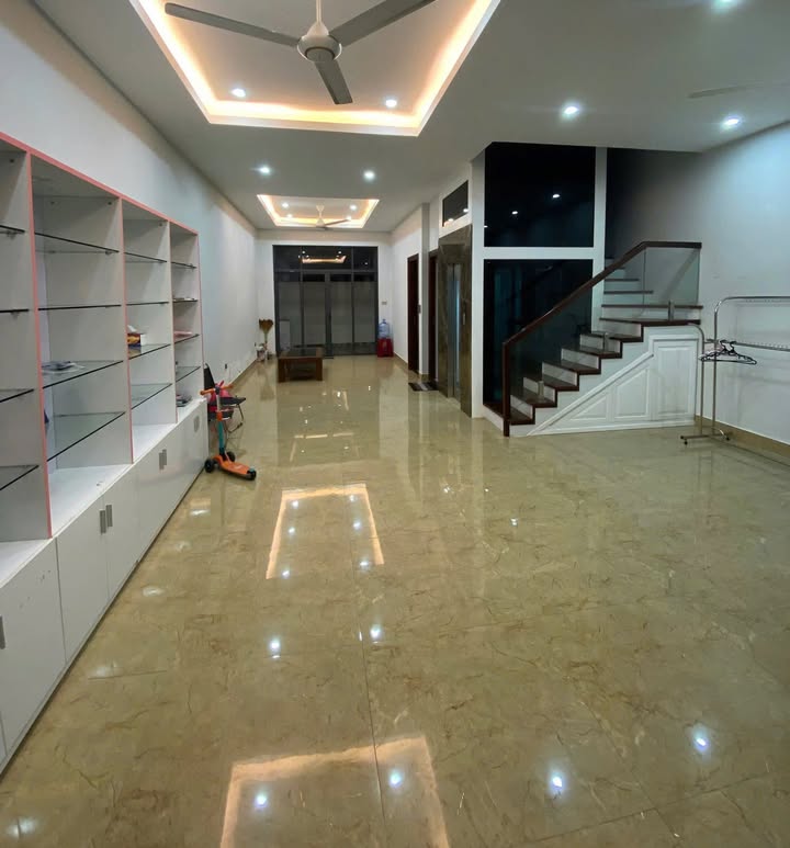 Nhà phố cho thuê tại Vin Marina, Hải Phòng 90m² - Không gian hoàn hảo cho văn phòng và kinh doanh!