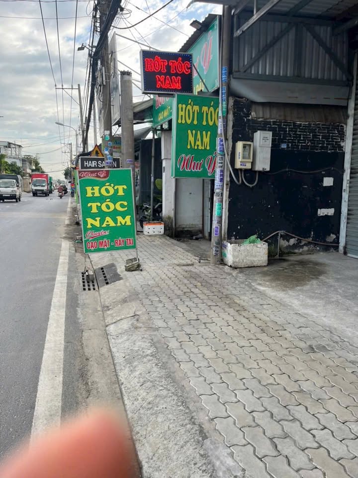 Nhà Mặt Tiền Đường Trịnh Thị Miếng Hóc Môn 200m² giá 14 tỷ - Cơ hội đầu tư không thể bỏ lỡ!