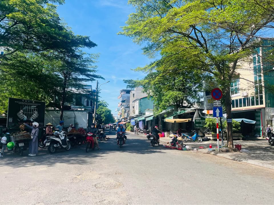 Bán nhà đường Hùng Vương, TP Huế 200m² giá 10 tỷ - Vị trí kinh doanh đỉnh cao!