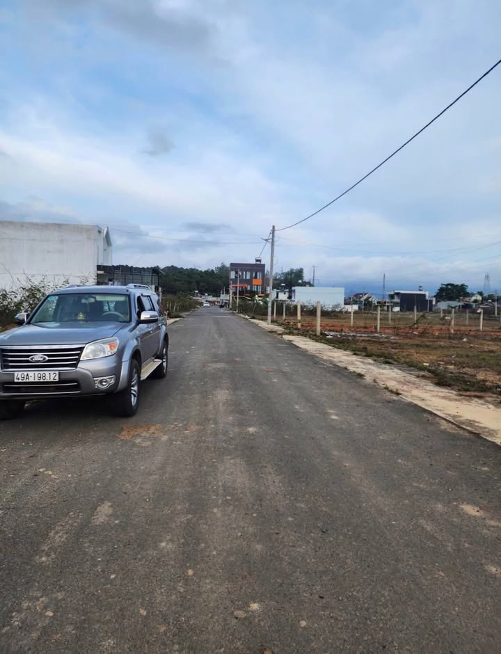 Đất thổ cư Thạnh Mỹ, Đơn Dương 100m² giá chỉ 985 triệu - Đường nhựa 10m thuận tiện!