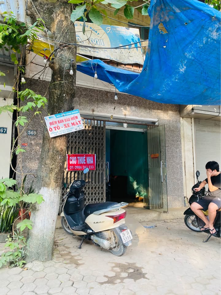 Nhà cho thuê mặt tiền đường An Dương Vương - 2 tầng, thuận tiện kinh doanh!