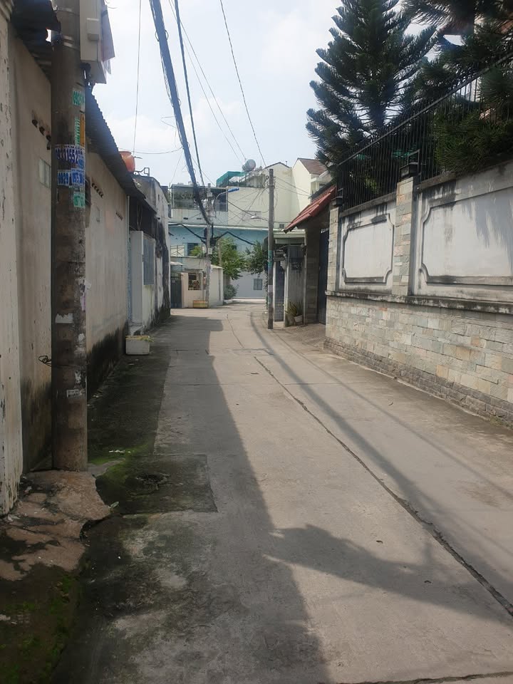 Nhà cấp 4 Thủ Đức 50m² giá thỏa thuận - Nhà đẹp ở ngay, ô tô vào tận cửa!