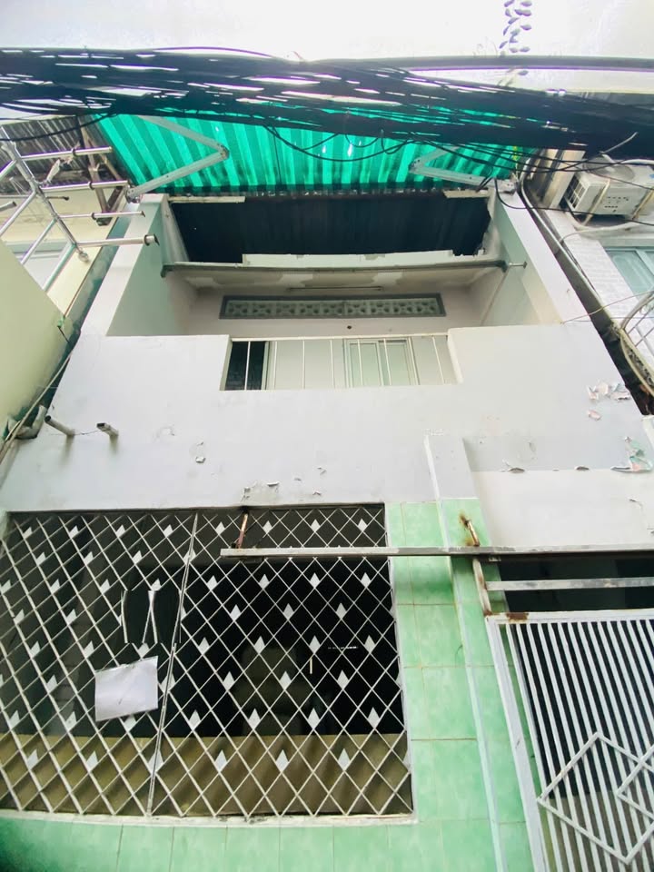 Đất nền quận 10 Cách Mạng Tháng 8 36m² giá 5 tỷ - Tiện xây dựng mới ngay!