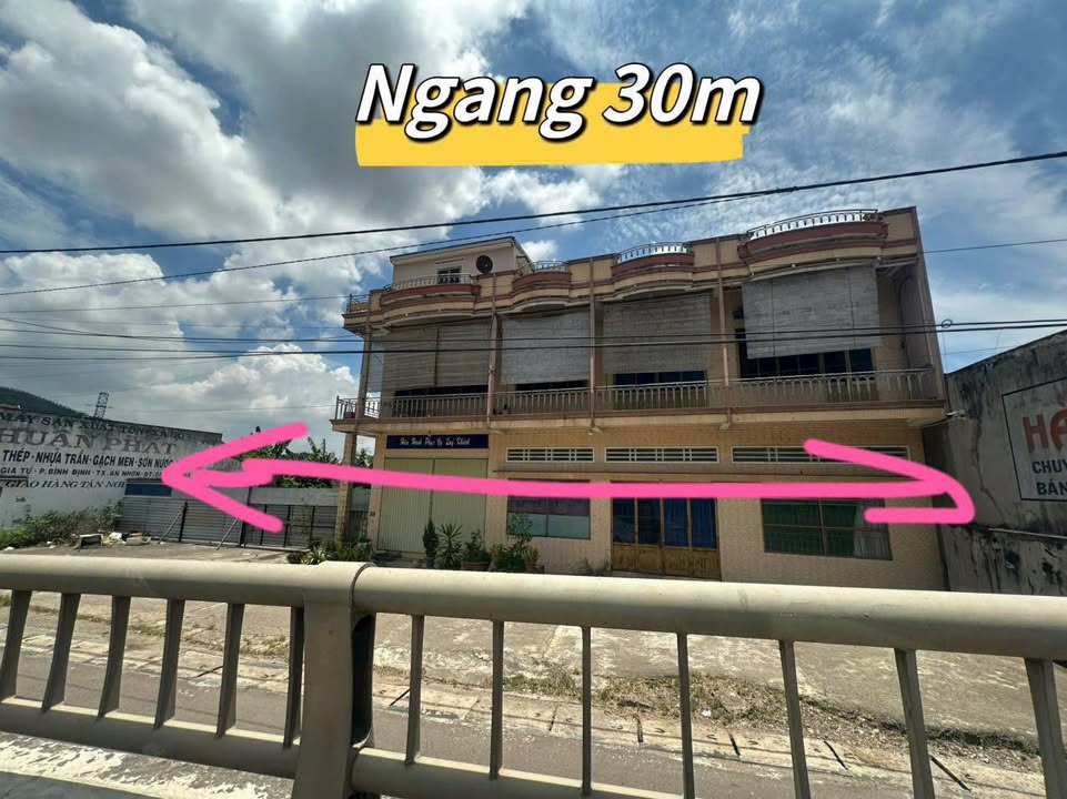 Nhà mặt tiền Quốc lộ 19 Tuy Phước 204m² giá 1 tỷ - Sổ hồng chính chủ!