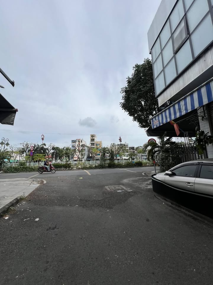 Nhà hẻm nhựa ô tô Hồng Bàng, Quận 6, 35.1m² giá 5 tỷ - Sẵn sàng vào ở!