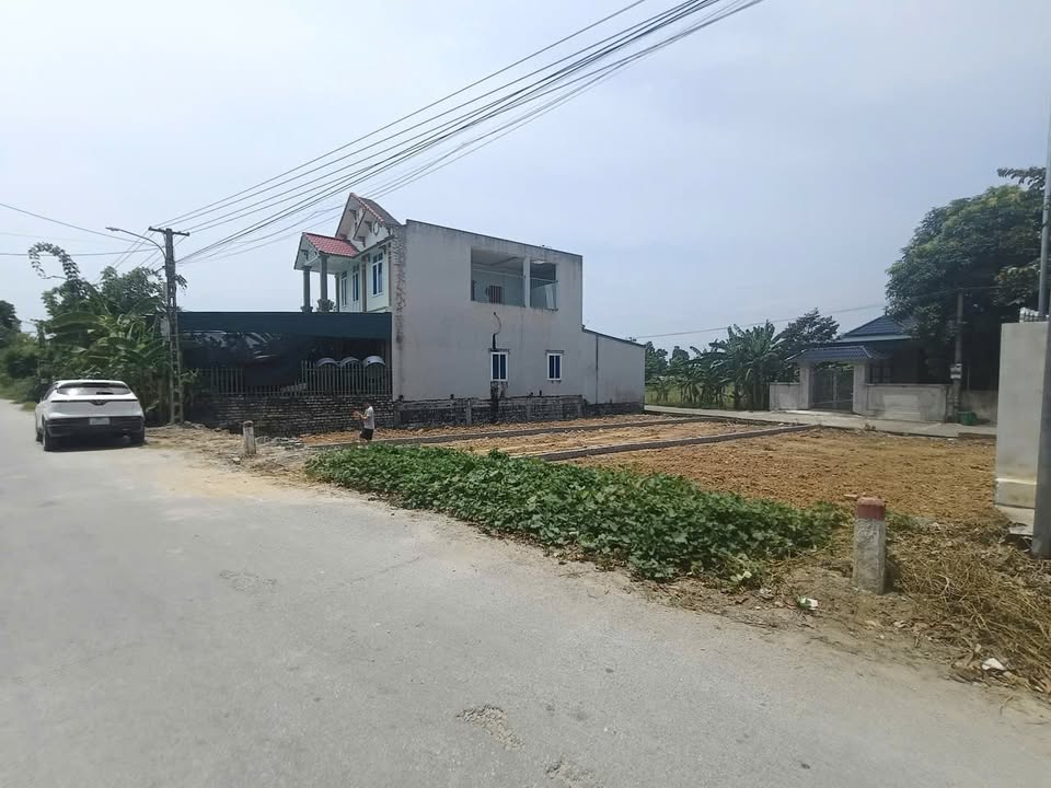 Đất nền Đồng Tiến, Triệu Sơn 143,8m² giá 1,8 tỷ - Cơ hội đầu tư tuyệt vời!