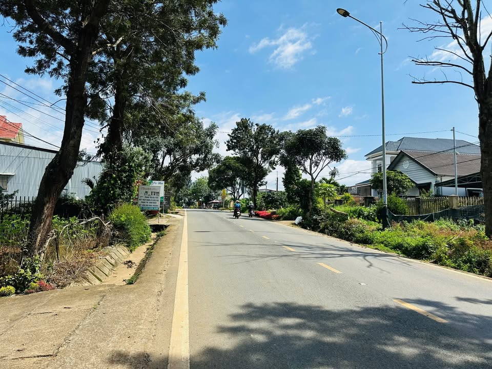 Đất nền khu dân cư Liên Hiệp, mặt tiền QL27, 210m² giá 2.3 tỷ - Đầu tư sinh lời!