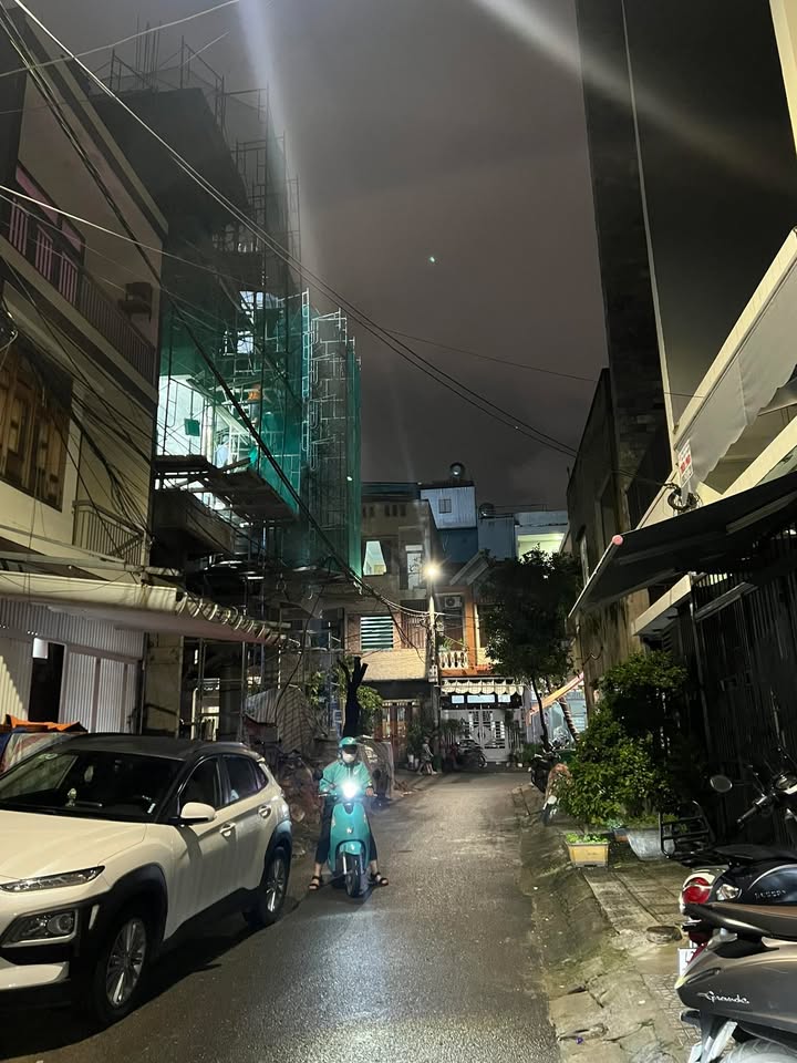 Nhà phố Tôn Thất Thiệp, Đà Nẵng 60m² giá 8.3 tỷ - Đầu tư sinh lời ngay!