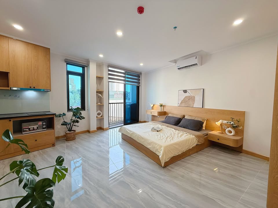 Nhà cho thuê tại Phạm Huy Thông, Ba Đình, 40m² - Không gian thoáng đãng, đầy đủ tiện nghi!