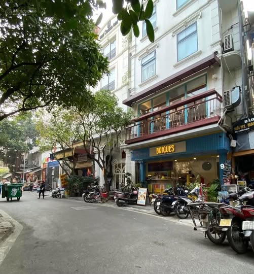 Bán mặt phố Ngõ Gạch, quận Hoàn Kiếm 102m² giá 56 tỷ - Cơ hội đầu tư khách sạn lý tưởng!