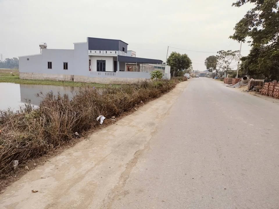 Đất nền Quảng Hùng, Sầm Sơn 137m² giá 1 tỷ - Vị trí đắc địa thuận lợi kinh doanh!