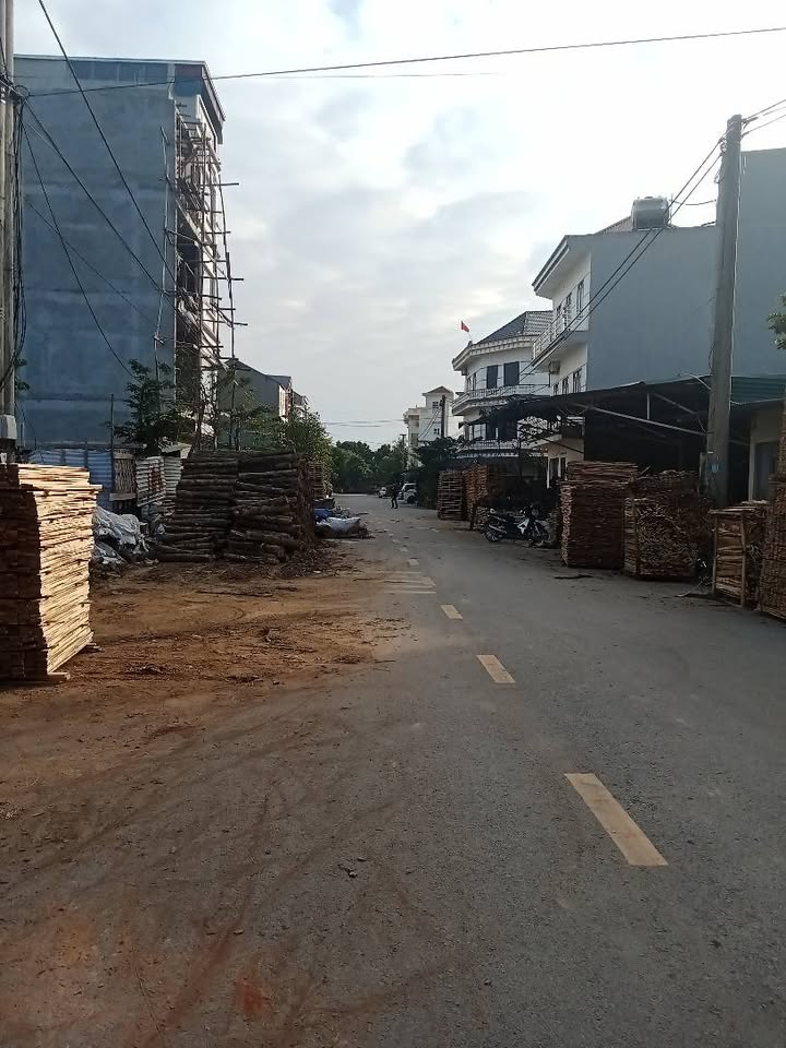 Đất nền Tráng Việt Mê Linh 50m² giá 2 tỷ - Lô góc cực đẹp, ô tô vào tận đất!