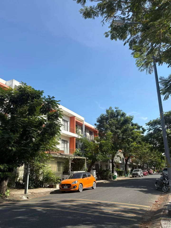 Shophouse River Park Thủ Đức 75m² giá 12.6 tỷ - Kinh doanh đỉnh cao!