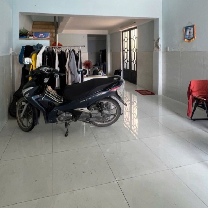 Nhà mặt tiền Thới Tam Thôn, Hóc Môn 100m² giá 5 tỷ - Kinh doanh thuận lợi!