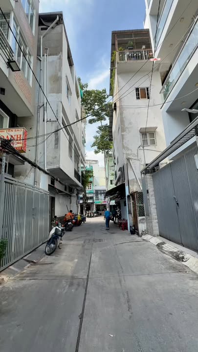 Nhà phố 3 tầng tại Ngô Quyền, Quận 10, 35m² giá 7.1 tỷ - Sổ hồng riêng, thương lượng chính chủ!