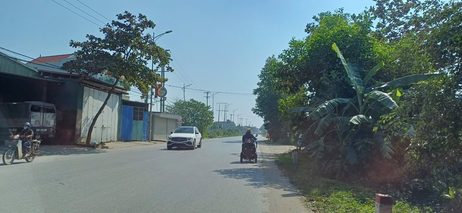 Nhà mái bằng mặt đường 39A xã Hồng Tiến, 89m² giá 6 tỷ - Cần bán gấp!