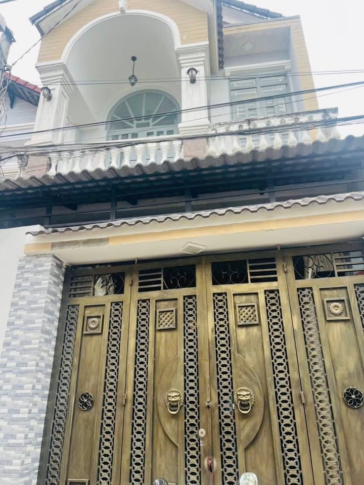 Nhà Lầu Lái Thiêu 74m² giá 3.6 tỷ - Ô tô vào tận nhà!