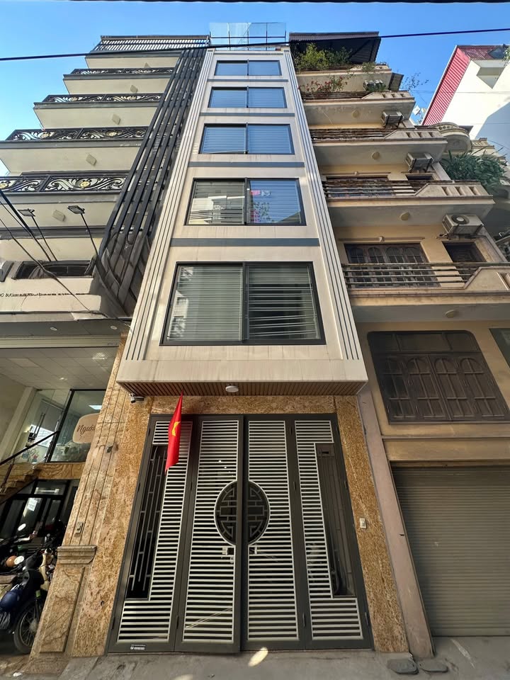 Cho thuê nhà mặt phố Vĩnh Phúc, Ba Đình 70m² giá 60 triệu - Phù hợp cho văn phòng, spa, lớp học!