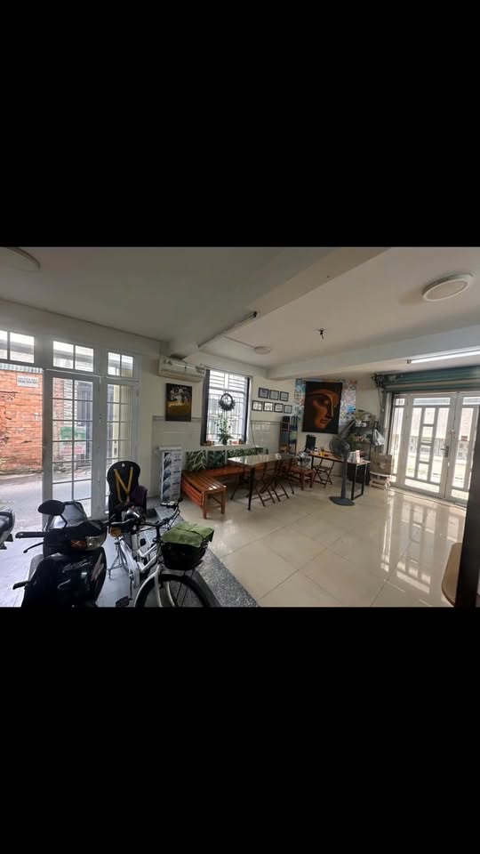 FrontHouse Tân Bình 44m² giá 8.2 tỷ - Mặt tiền kinh doanh lý tưởng!