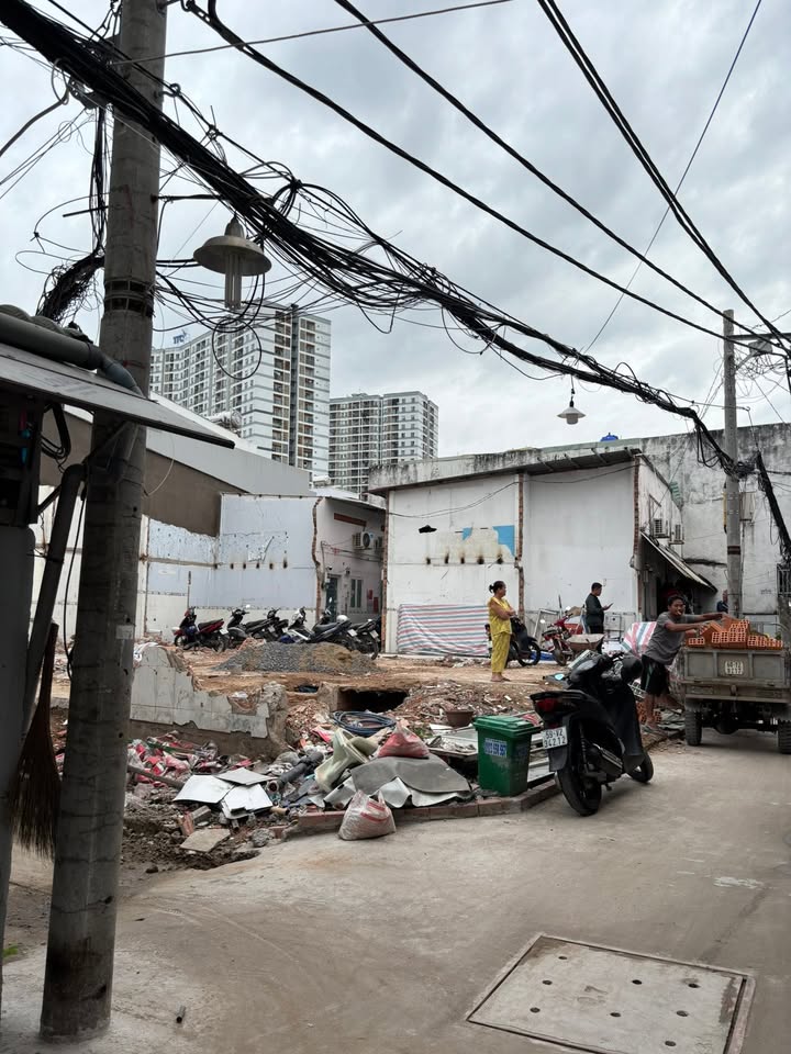 Đất Phú Thuận Q7 60m² giá 4 tỷ - Xây dựng tự do, sổ hồng chính chủ!