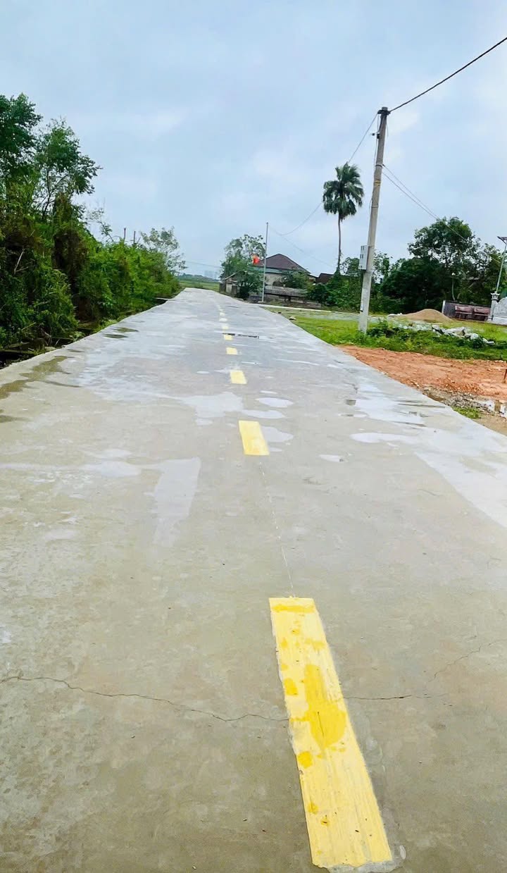 Đất Thạch Xuân 165.3m² giá 700 triệu - Đường rộng thông thoáng, vị trí tuyệt vời!