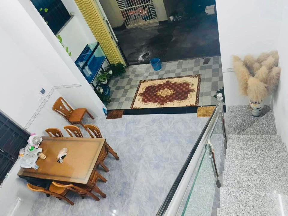 Nhà phố Quang Trung, Kon Tum 62m² giá 1 tỷ - Thiết kế hiện đại, ô tô vào tận nhà!