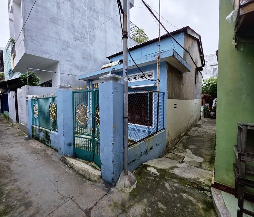 Đất tặng Nhà Cấp 4 tại Hoàng Diệu, Đà Nẵng - Giá chỉ 3.172 tỷ - Thương lượng ngay!