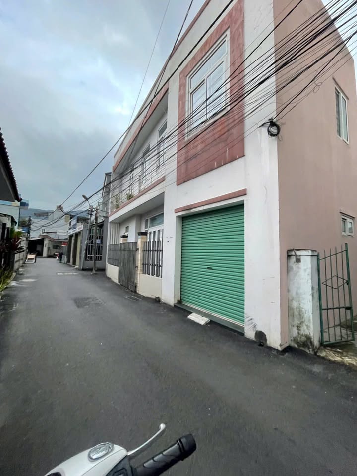 Nhà đẹp 117m² tại Sơn Trà, Đà Nẵng - Gần biển Mỹ Khê, chỉ 4 tỷ!