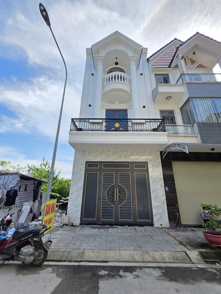 Nhà phố KDC An Phú, Tp. Thuận An 80m² giá 5.25 tỷ - Nhà full nội thất, sẵn sàng vào ở!