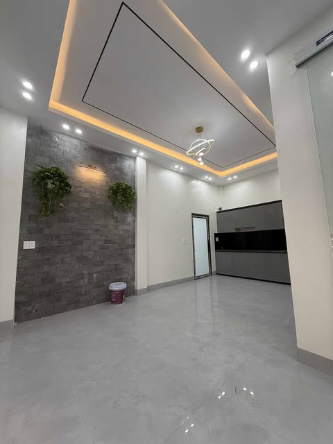 Nhà riêng Lê Hồng Sơn, Nam Định 81m² giá 2.85 tỷ - Thiết kế sang trọng, tiện nghi!