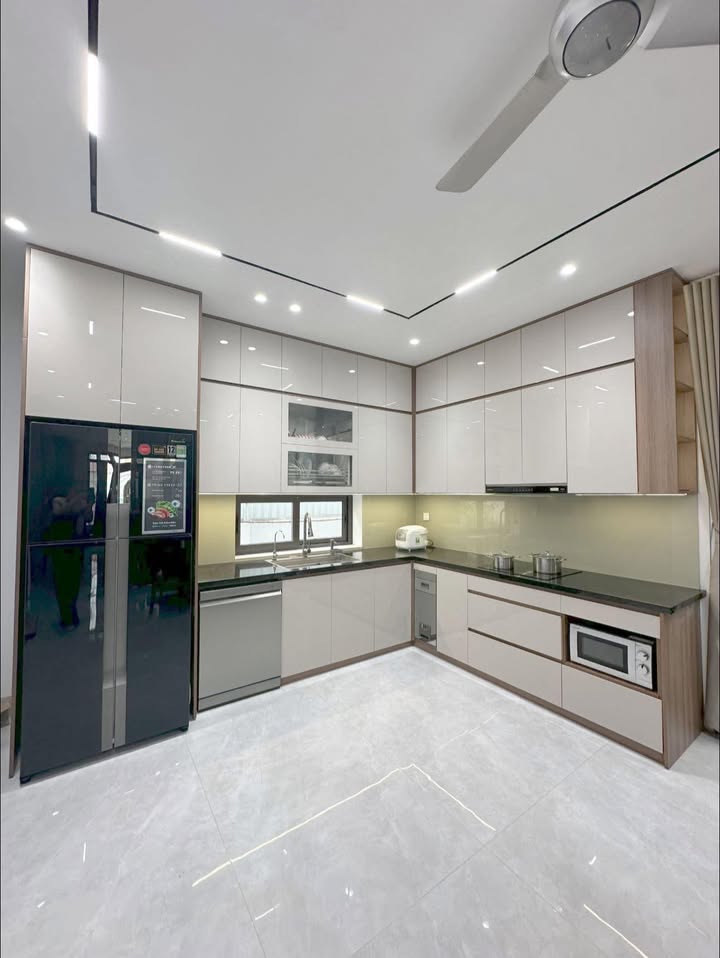 Nhà đẹp 3 tầng Hợp Giang 80,9m² giá 5 tỷ - Sẵn sàng vào ở!