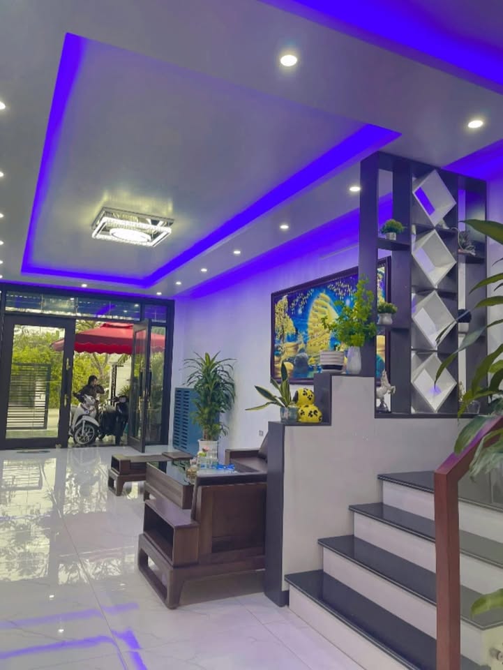 Nhà đẹp Đông Thịnh 100m² giá 4.9 tỷ - Full nội thất, chỉ việc vào ở!