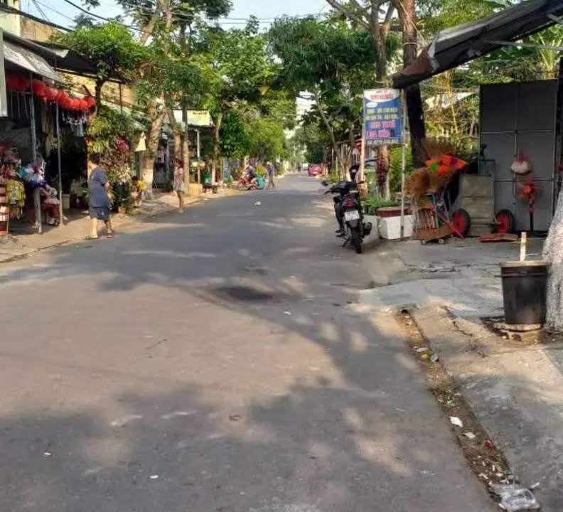 Lô đất mặt tiền Đặng Chiêm, quận Liên Chiểu, Đà Nẵng - Giá 4.3 tỷ, thương lượng ngay!