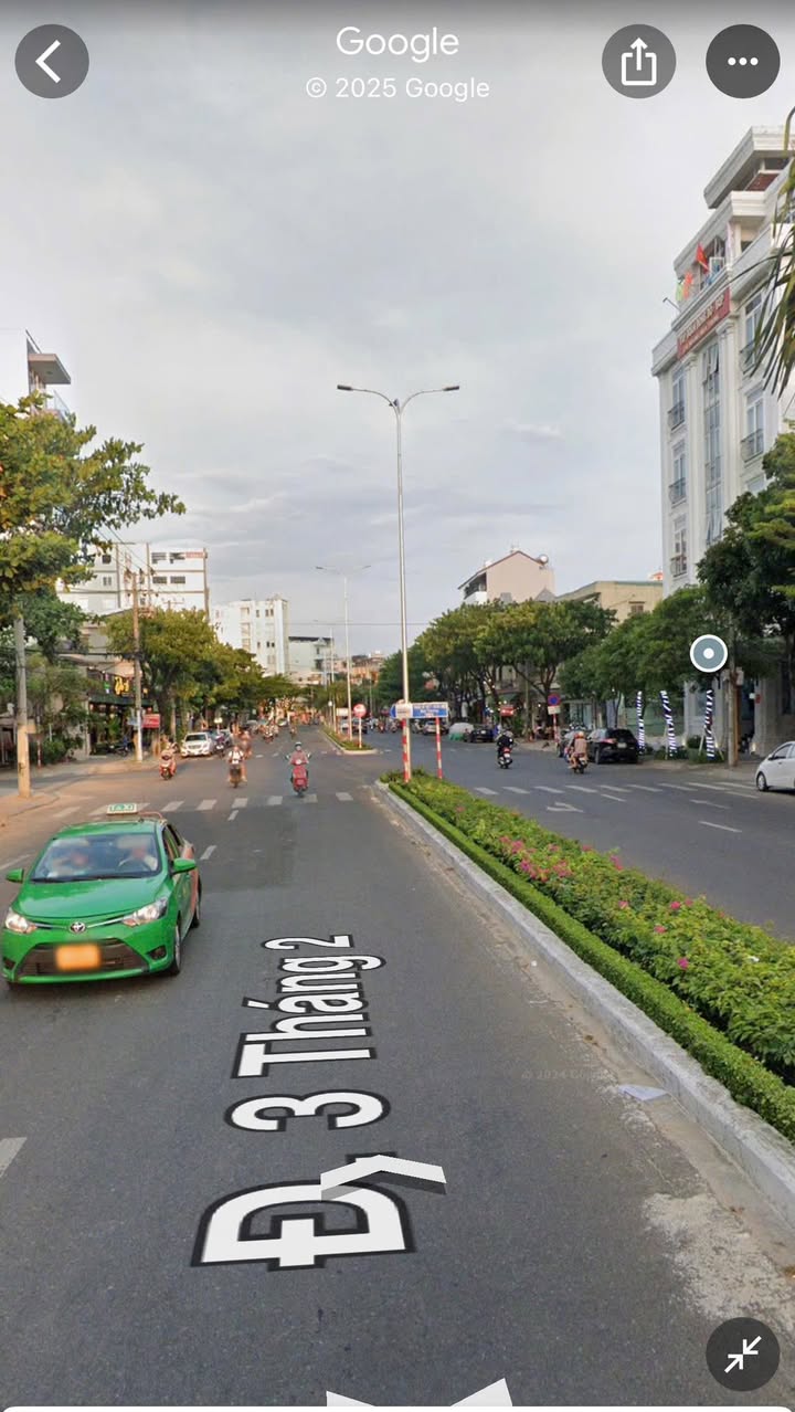 Bán nhà mặt tiền đường 3 tháng 2, Hải Châu, Đà Nẵng 150m² - Vị trí đắc địa, tiềm năng phát triển!