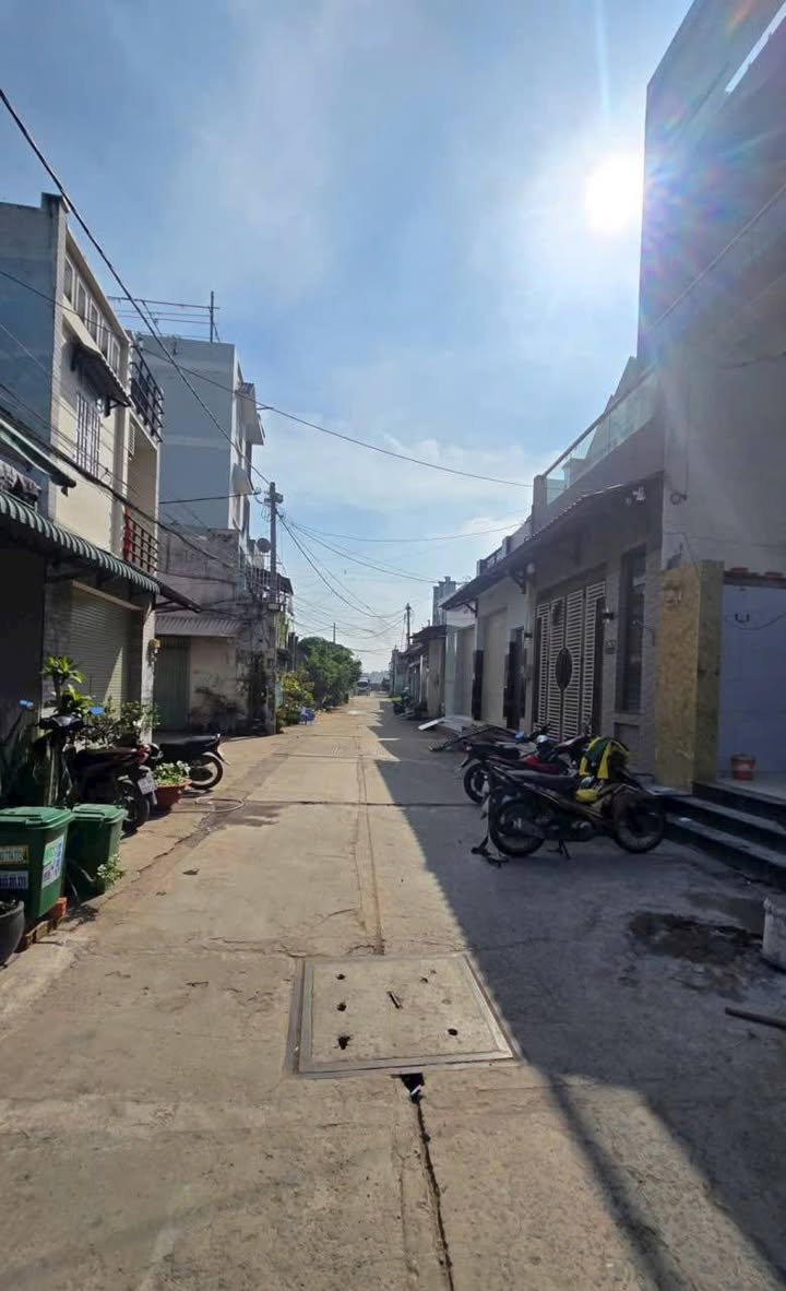 Đất nền chính chủ Vĩnh Lộc B 100m² giá 4.2 tỷ - Khu vực sầm uất, xây dựng tự do!